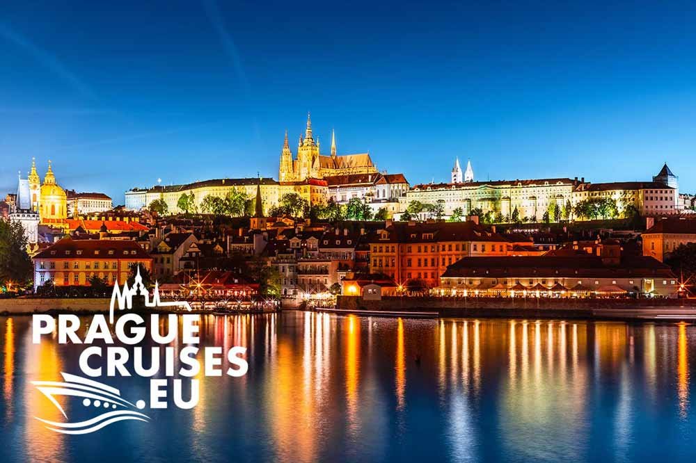 Dinner on the ship, Prague – autumn cruise discount